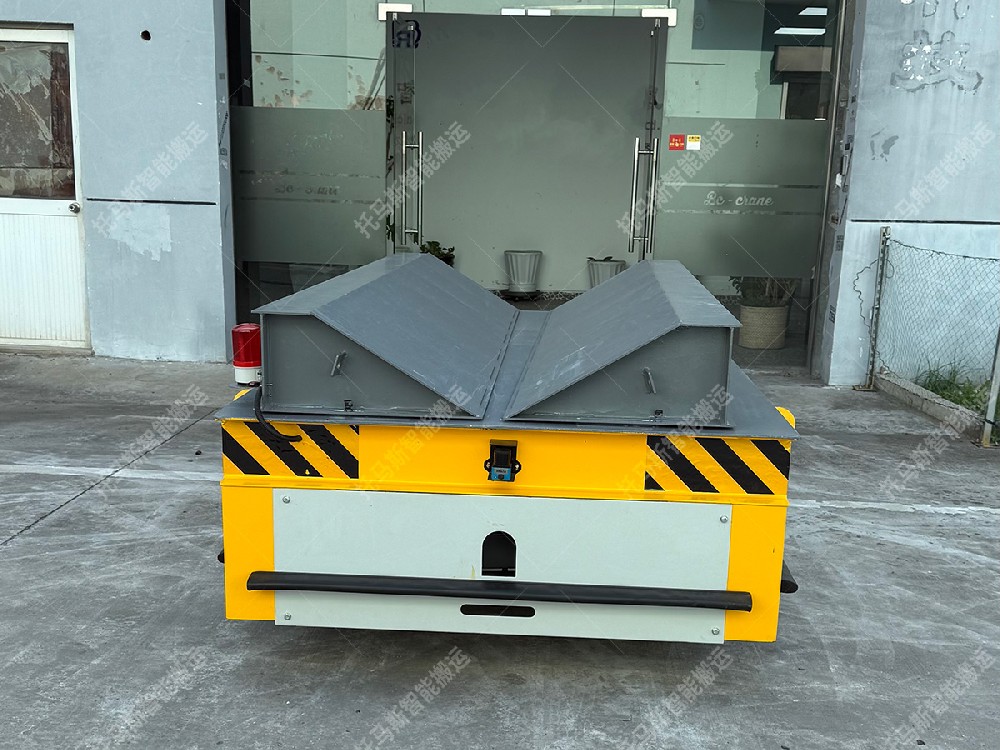 V型台面钢卷搬运电动无轨平车